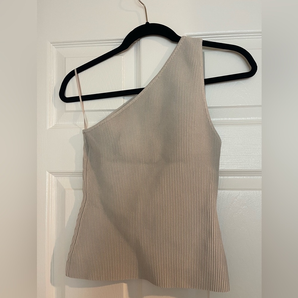 Babaton Sculpt Knit Seven Top